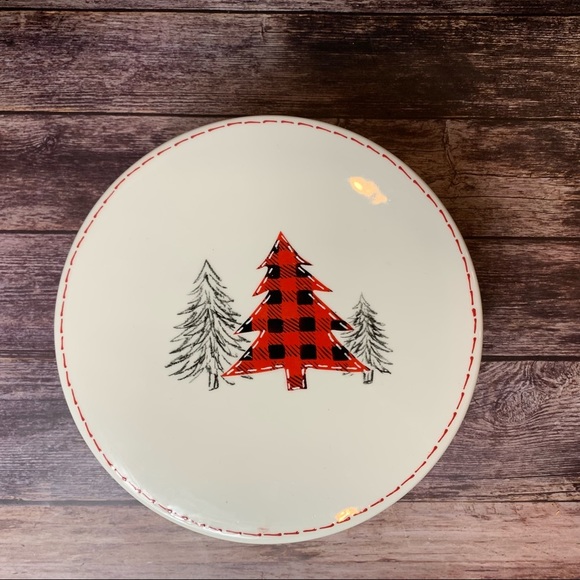 10 Strawberry Street ~ North Pole Bed & Breakfast Ceramic Cookie Tin - Picture 2 of 13